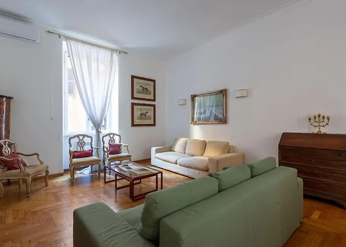 Giulia Luxury Two Bedroom Roma